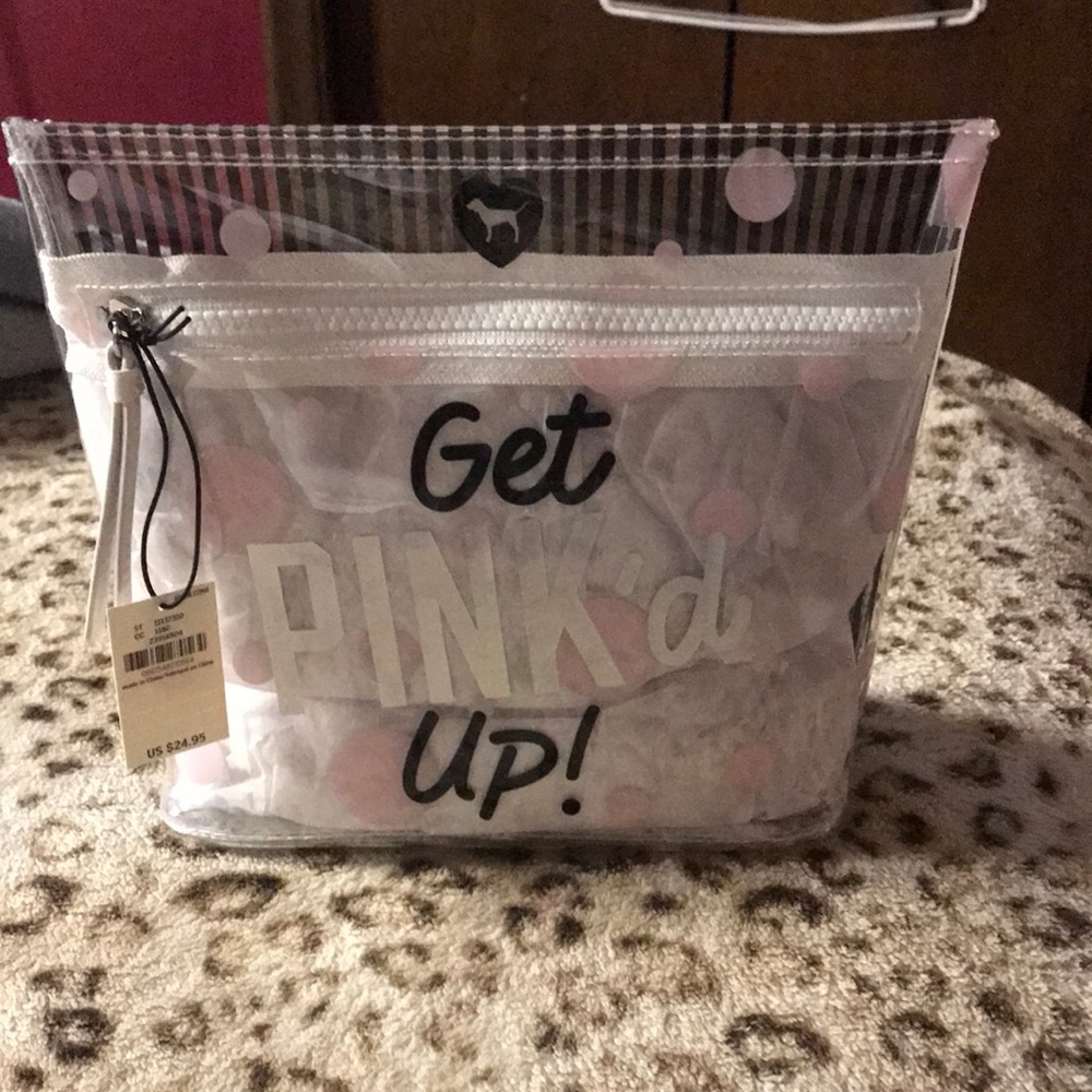 VS pink beauty bag